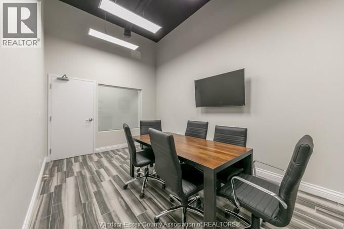 105 - 1010 UNIVERSITY AVENUE WEST Image 7