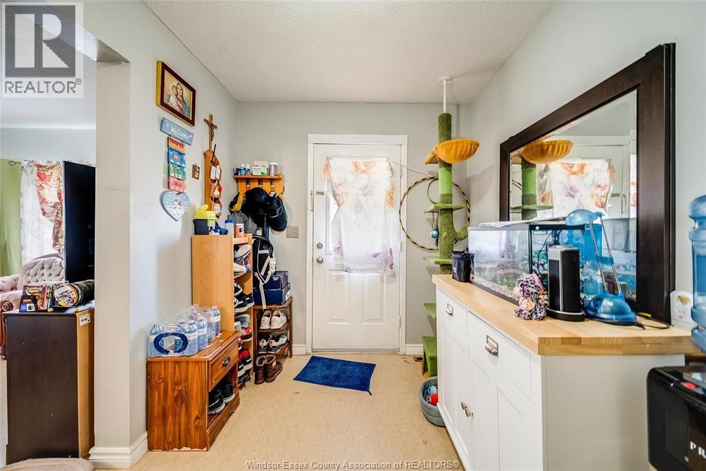 120 TALBOT STREET WEST Image 2