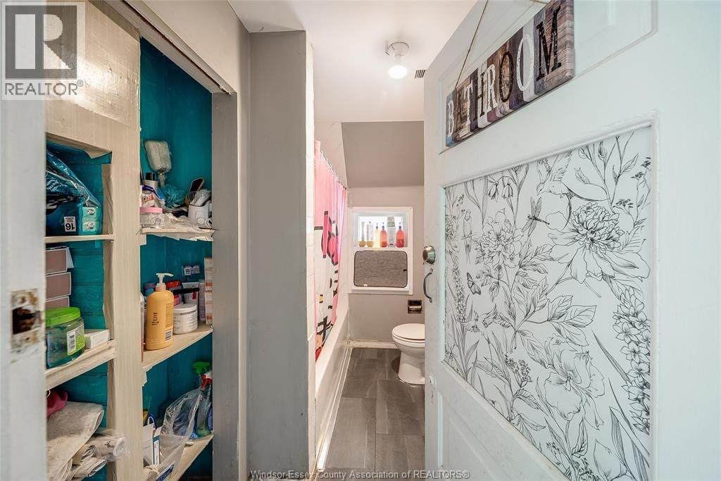 120 TALBOT STREET WEST Image 21