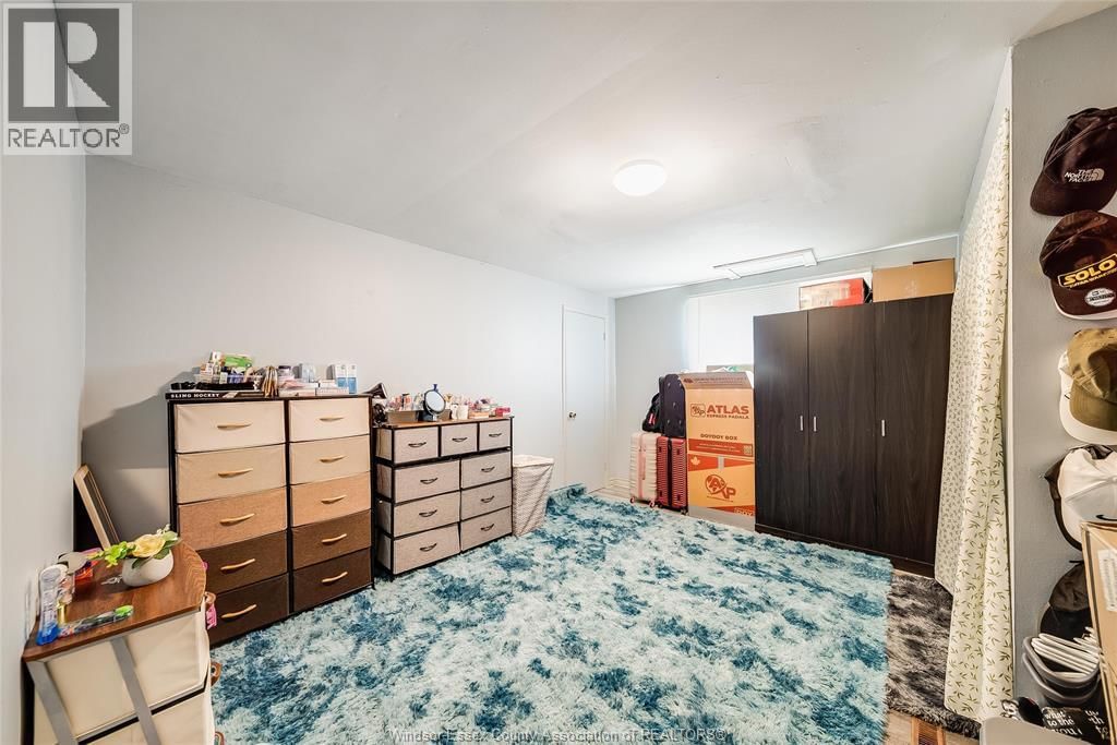 120 TALBOT STREET WEST Image 31