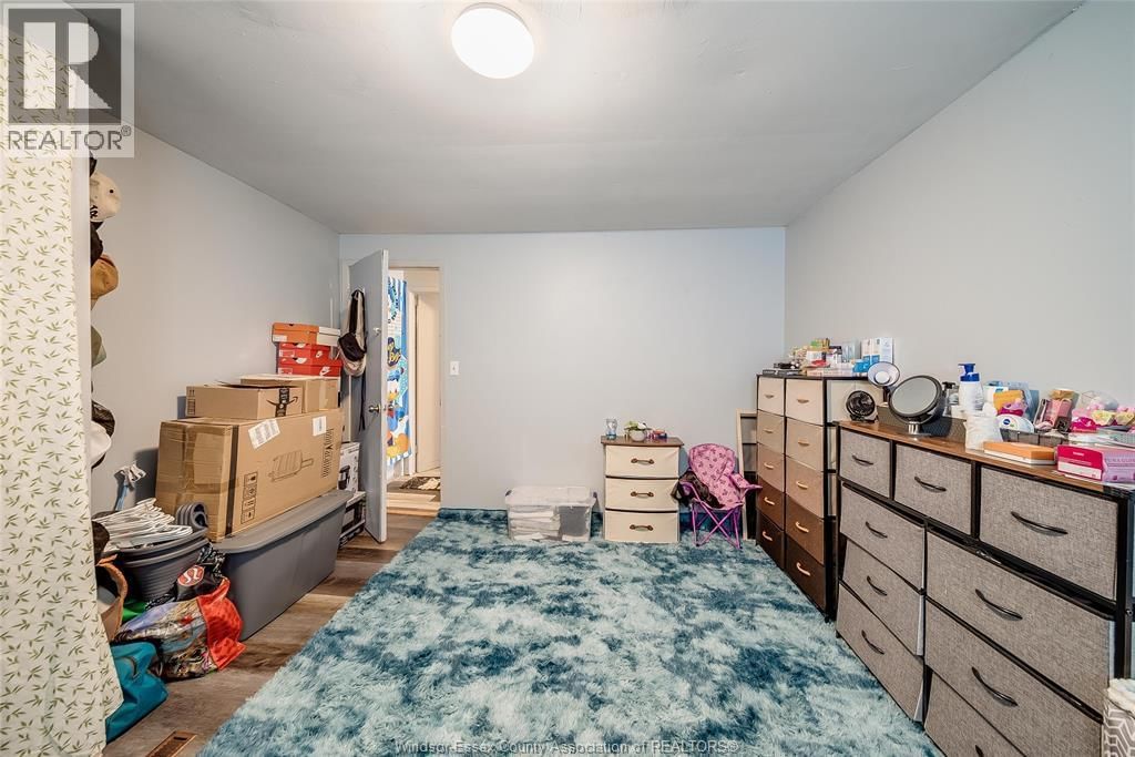 120 TALBOT STREET WEST Image 33