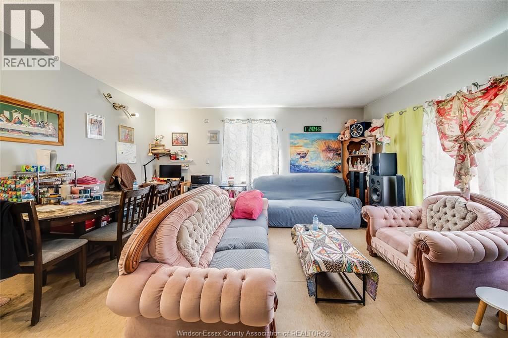 120 TALBOT STREET WEST Image 6