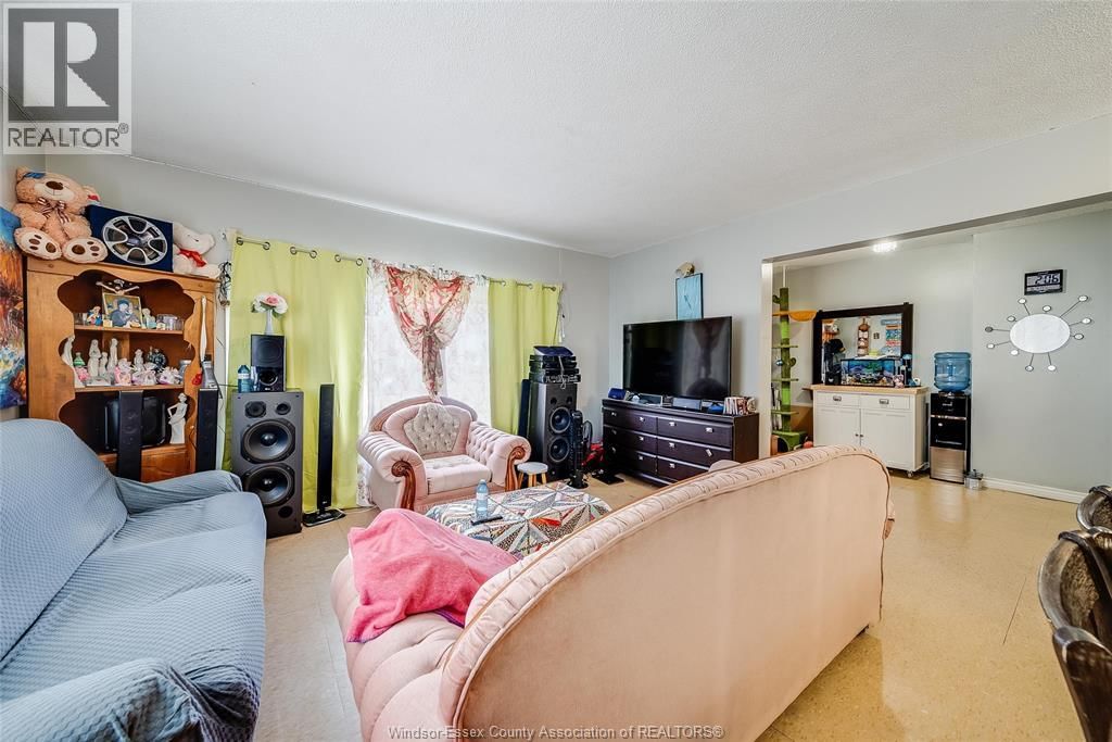 120 TALBOT STREET WEST Image 8