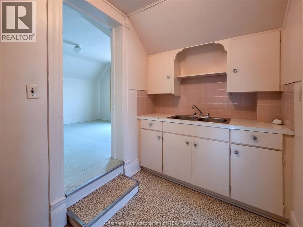 34 PARK AVENUE WEST Image 26