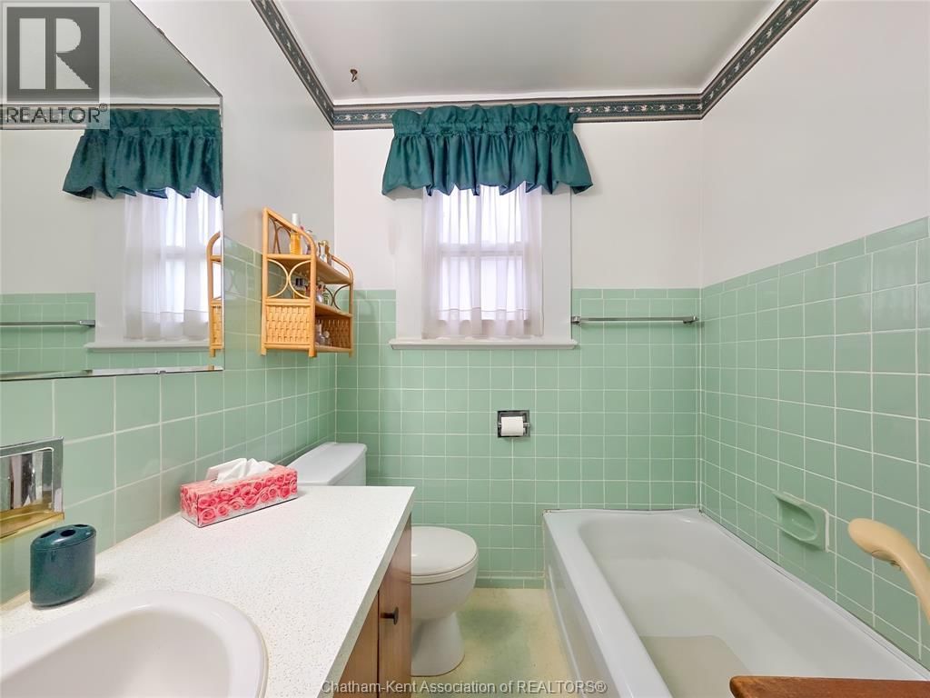 34 PARK AVENUE WEST Image 28