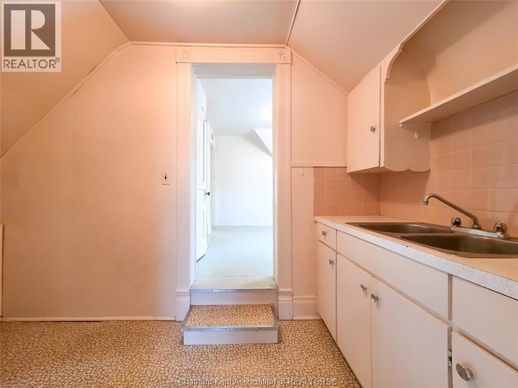 34 PARK AVENUE WEST Image 32