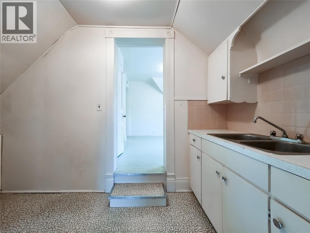 34 PARK AVENUE WEST Image 33