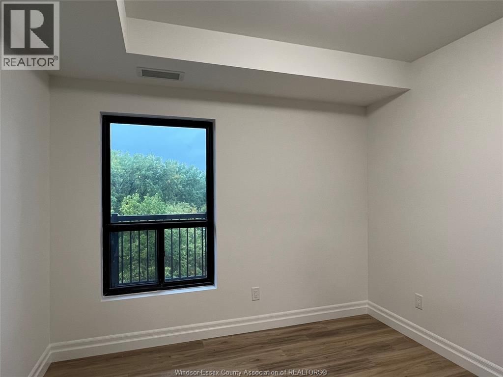 404 - 3290 STELLA CRESCENT Image 14