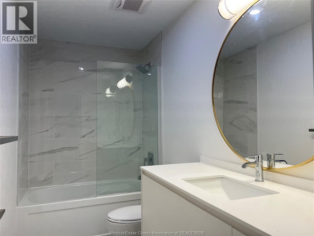 404 - 3290 STELLA CRESCENT Image 16