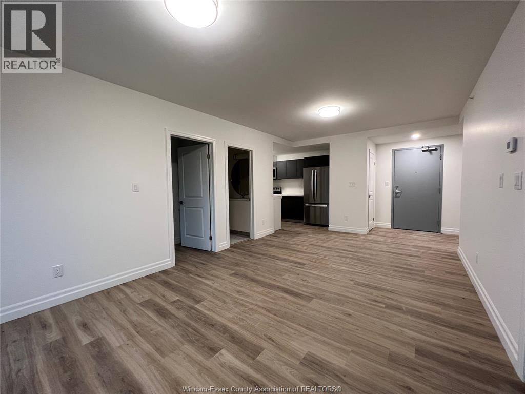 404 - 3290 STELLA CRESCENT Image 7