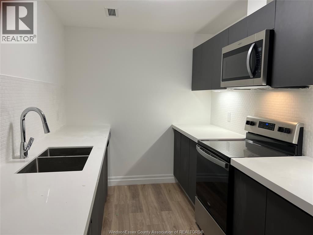 404 - 3290 STELLA CRESCENT Image 9