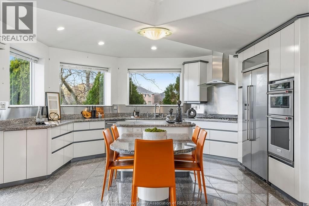 4572 LAKE GRANDE COURT Image 15