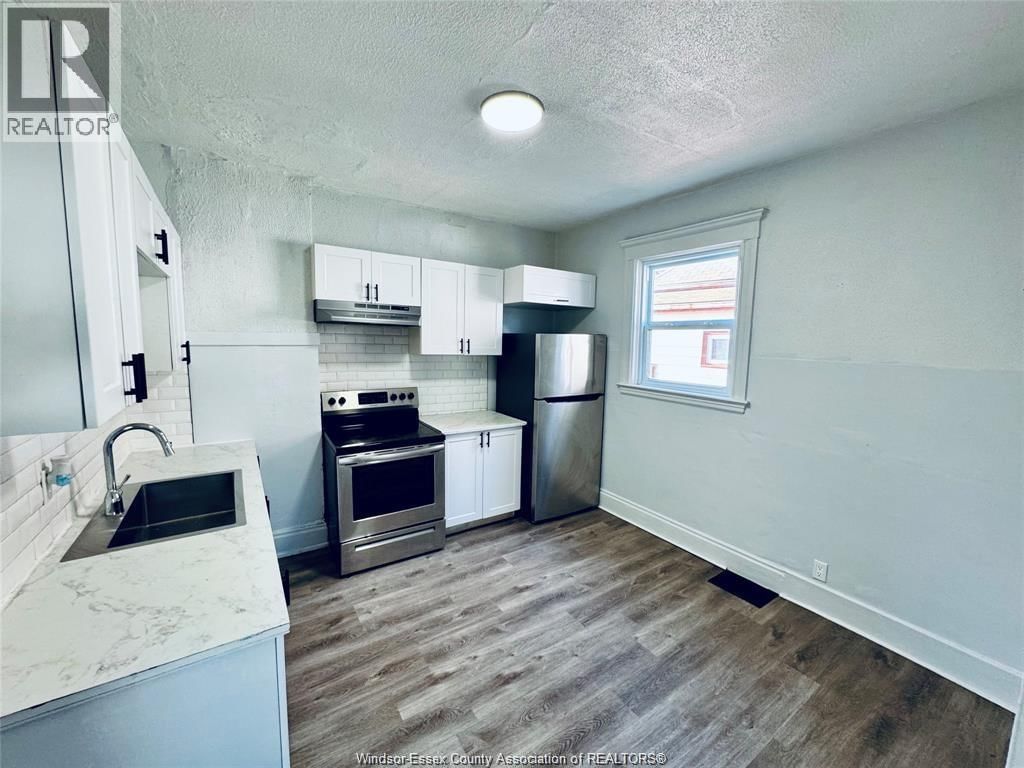 531 LANGLOIS AVENUE Image 12