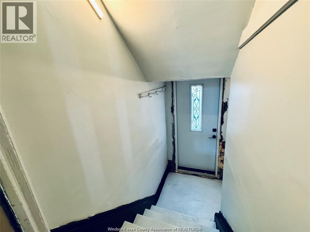 531 LANGLOIS AVENUE Image 20