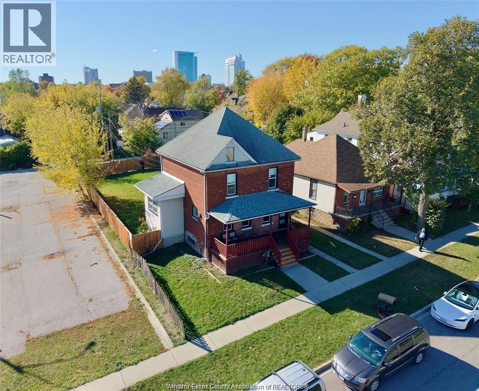 531 LANGLOIS AVENUE Image 21