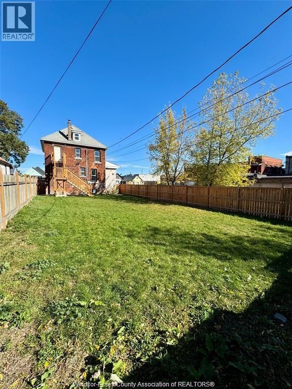 531 LANGLOIS AVENUE Image 24