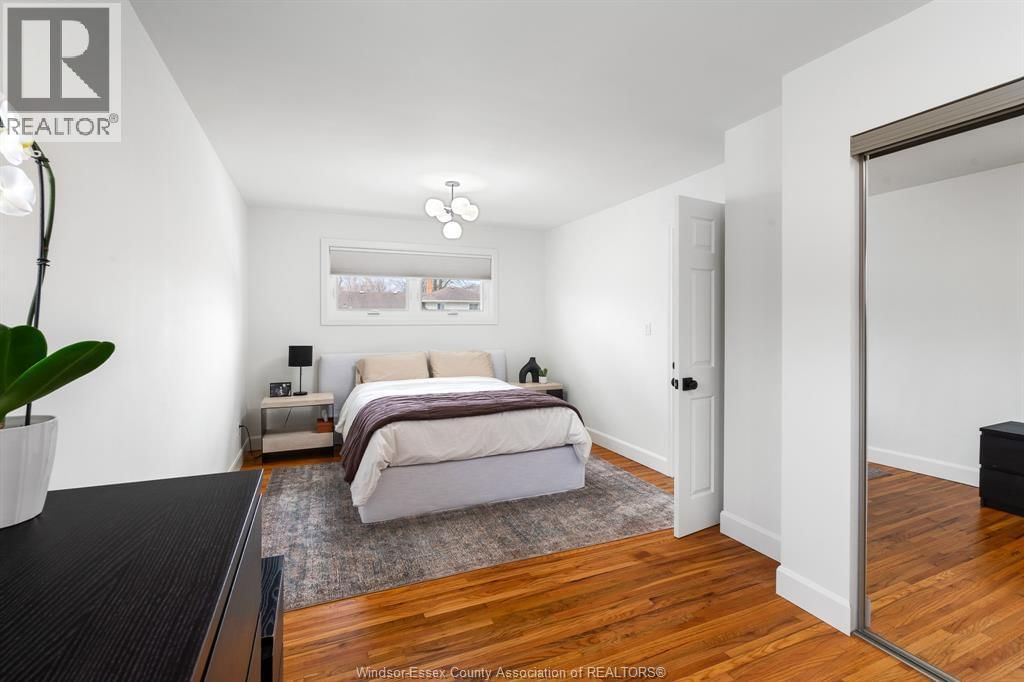 735 LOUNSBOROUGH Image 18