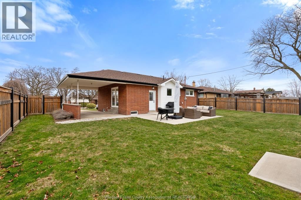 735 LOUNSBOROUGH Image 41