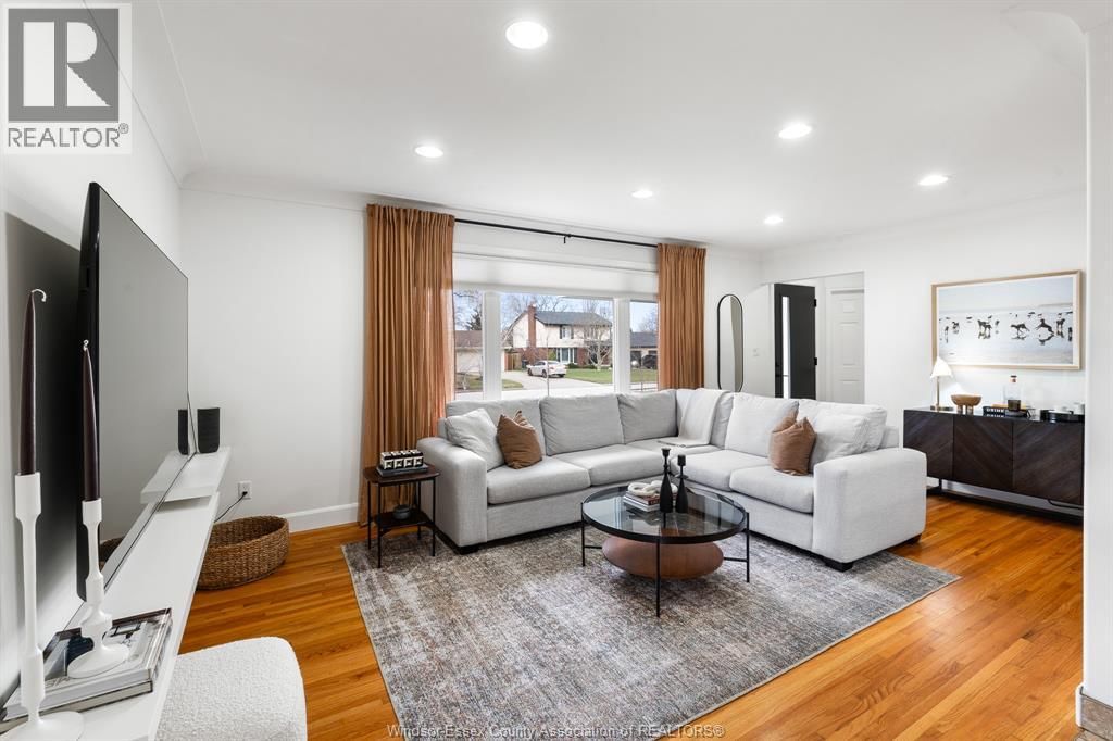 735 LOUNSBOROUGH Image 7