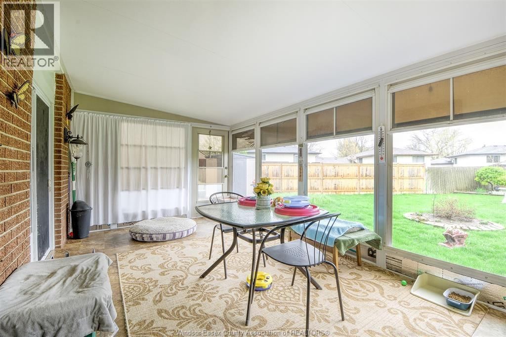 9445-9447 ALTEN DRIVE Image 15