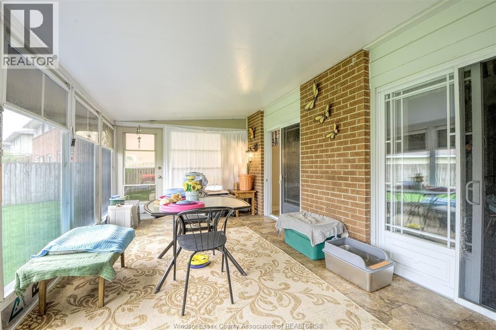 9445-9447 ALTEN DRIVE Image 16