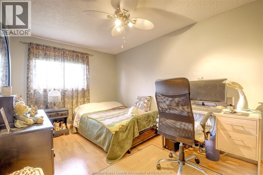 9445-9447 ALTEN DRIVE Image 19