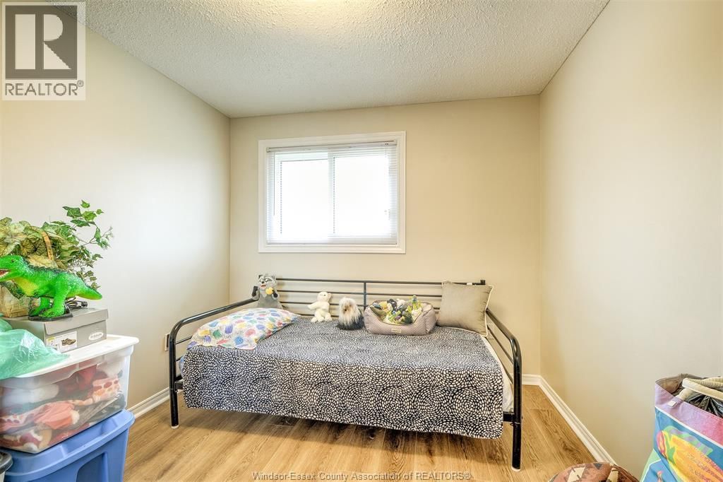 9445-9447 ALTEN DRIVE Image 20