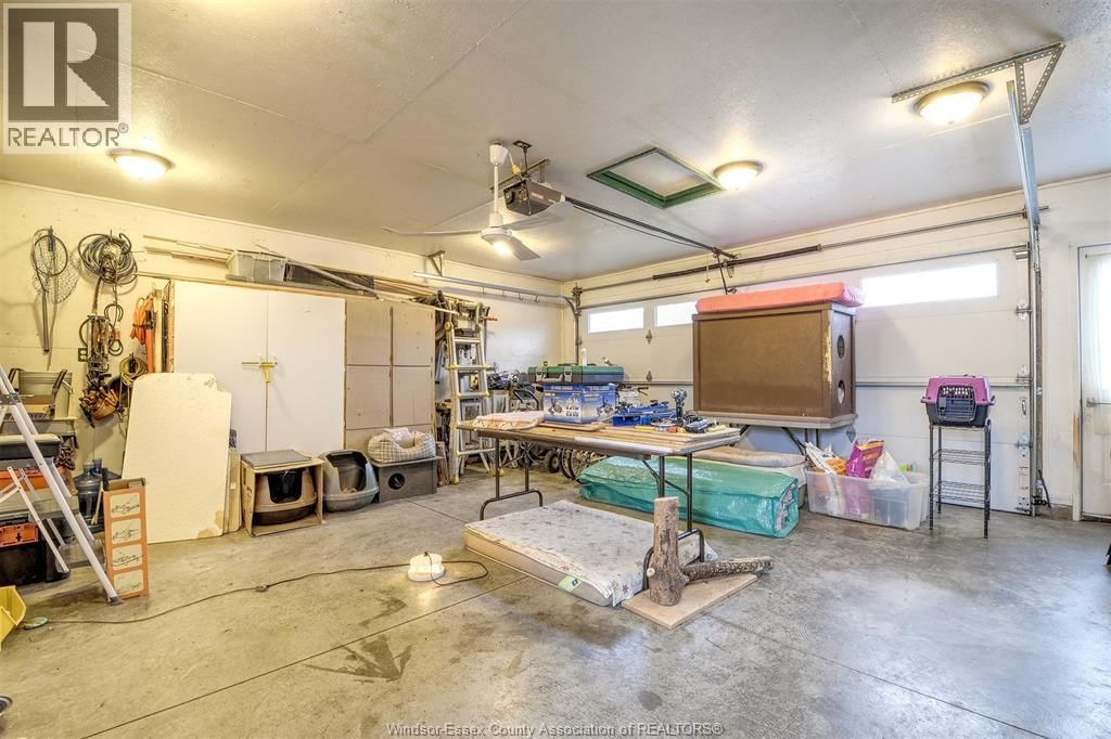 9445-9447 ALTEN DRIVE Image 25