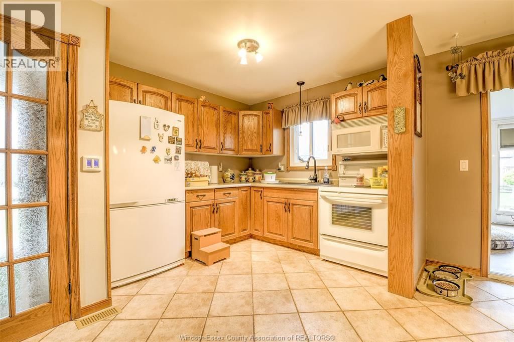 9445-9447 ALTEN DRIVE Image 30