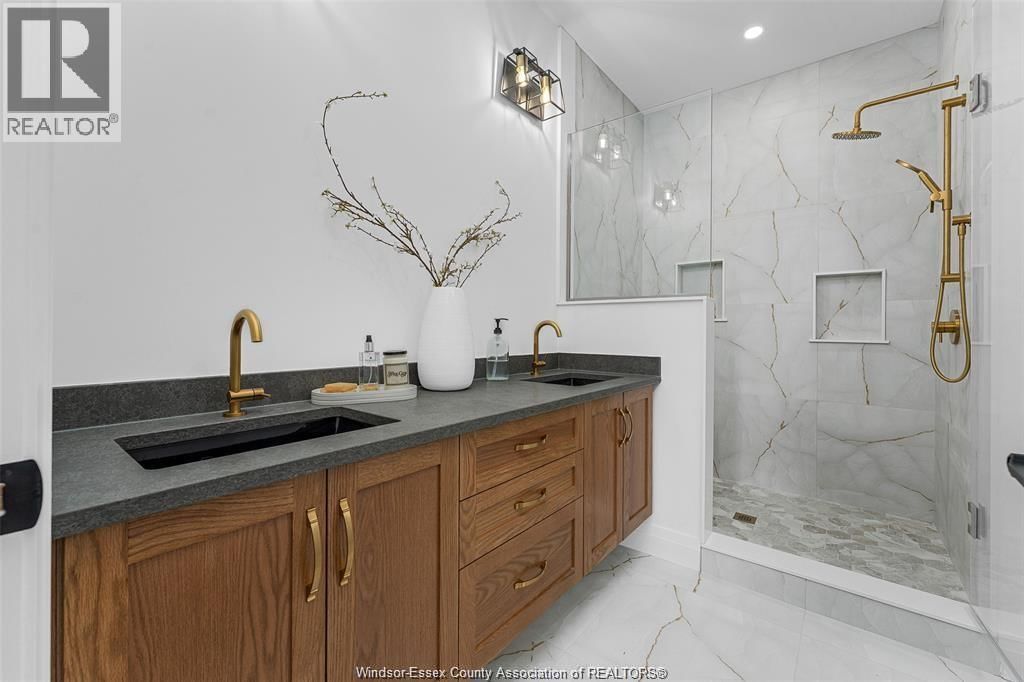 2626 BARKLEY AVENUE Image 27