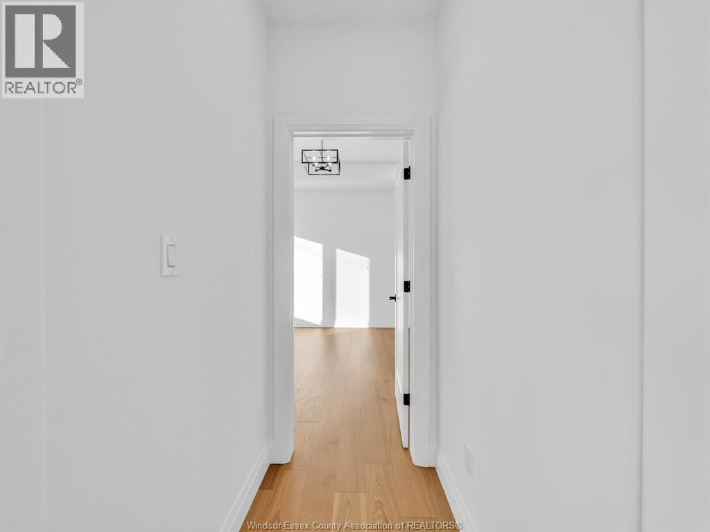 2626 BARKLEY AVENUE Image 29