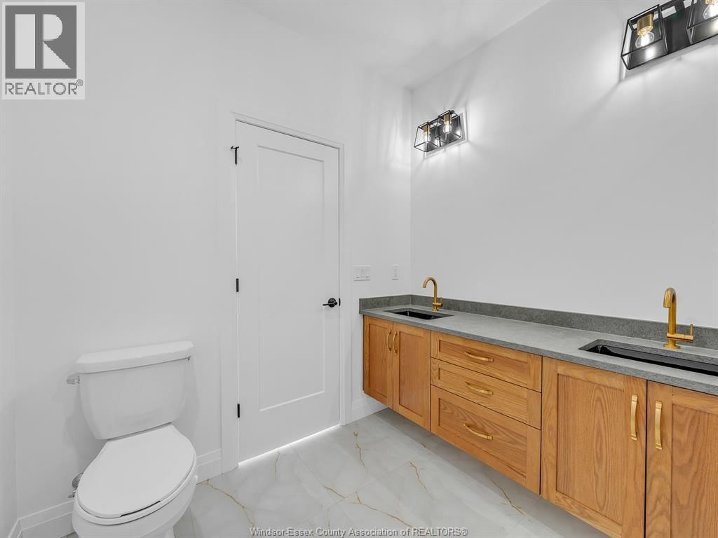 2626 BARKLEY AVENUE Image 34