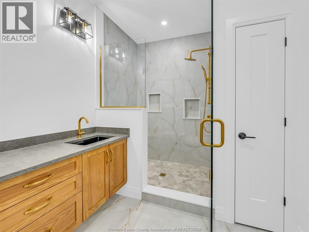 2626 BARKLEY AVENUE Image 35