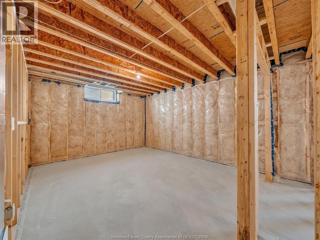 2626 BARKLEY AVENUE Image 38