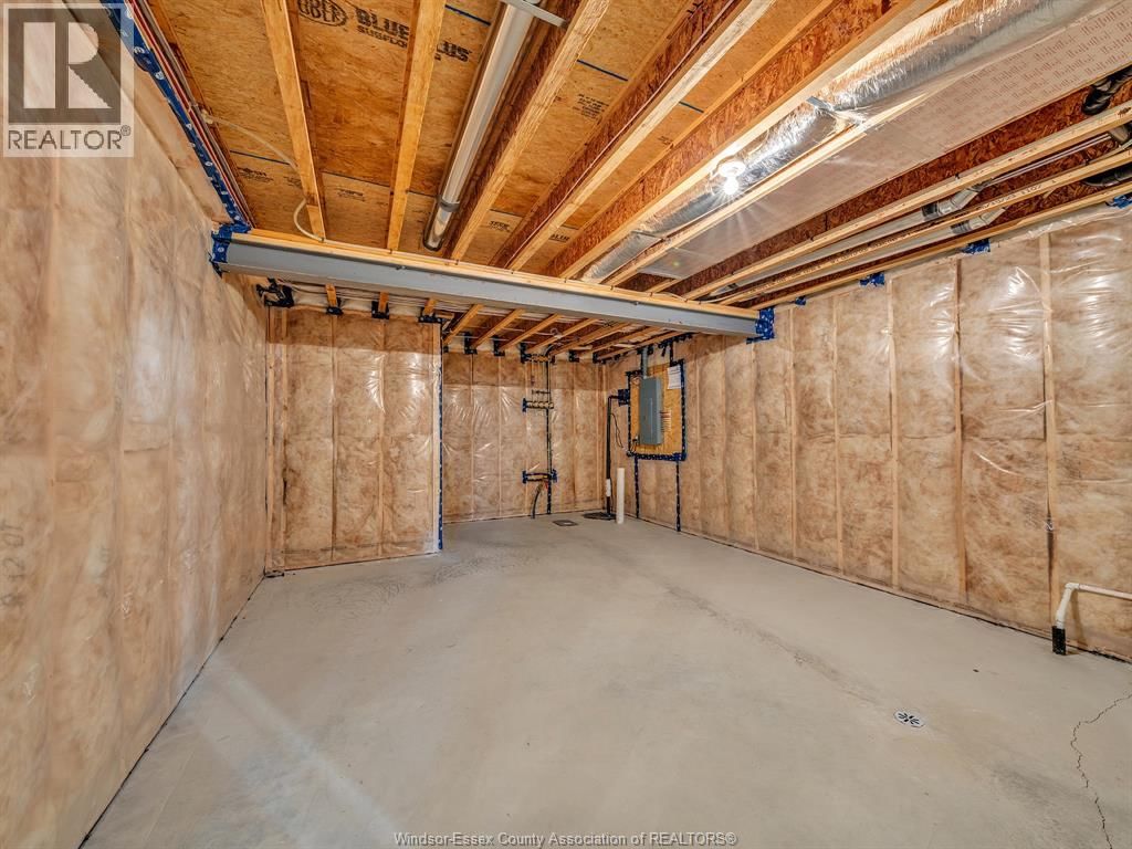 2626 BARKLEY AVENUE Image 39