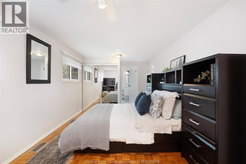 3581 WOLFE COURT Image 23