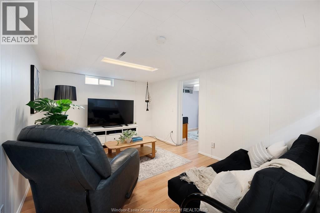 3581 WOLFE COURT Image 27