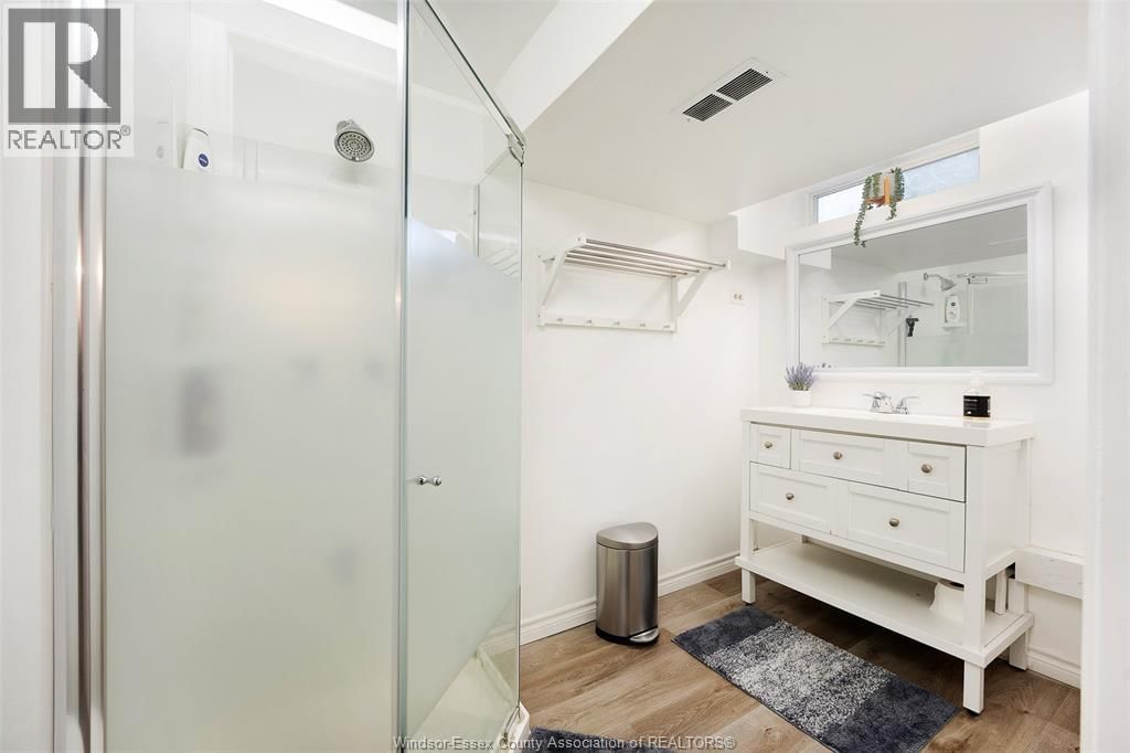 3581 WOLFE COURT Image 29