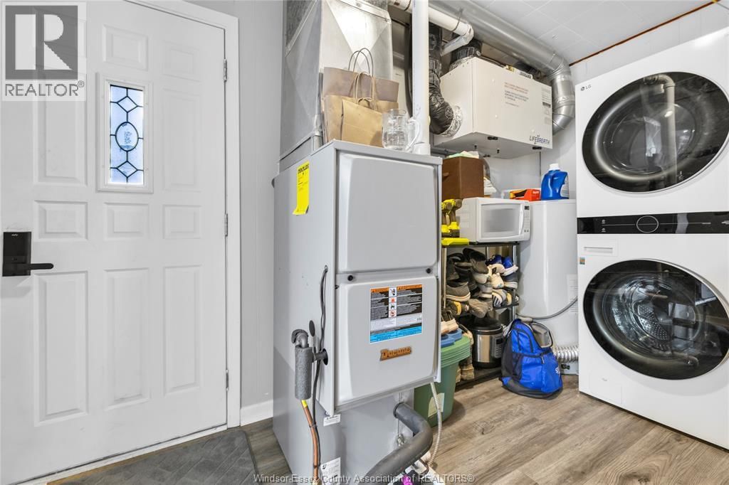 329 PARKSIDE DRIVE Image 18