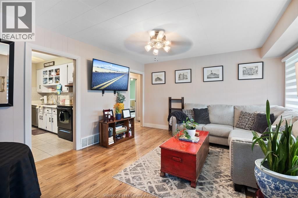 1385 ROSSINI Image 2