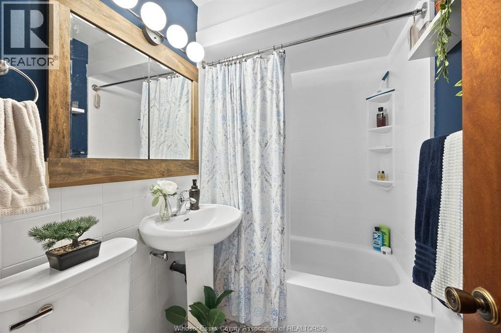 1385 ROSSINI Image 8