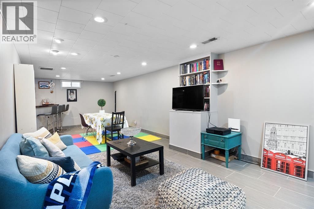 1385 ROSSINI Image 9