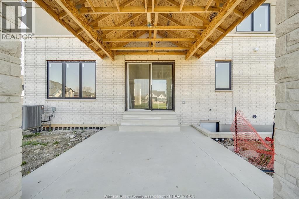 3698 FARROW AVENUE Image 8