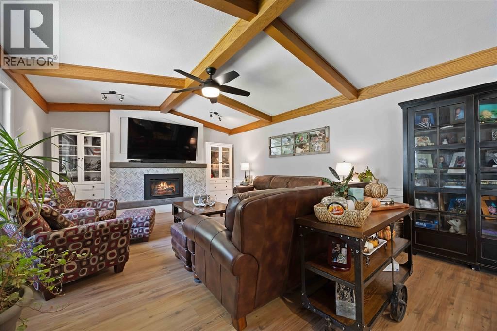 756 ST CLAIR PARKWAY Image 13