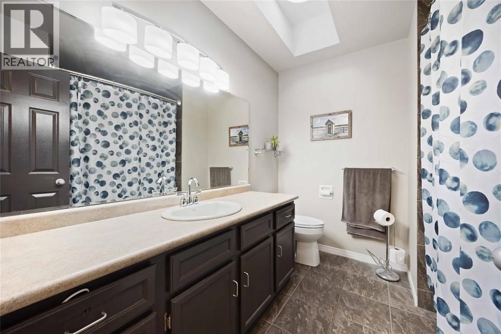 756 ST CLAIR PARKWAY Image 23