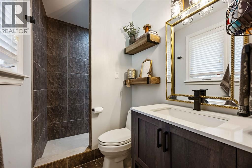 756 ST CLAIR PARKWAY Image 29