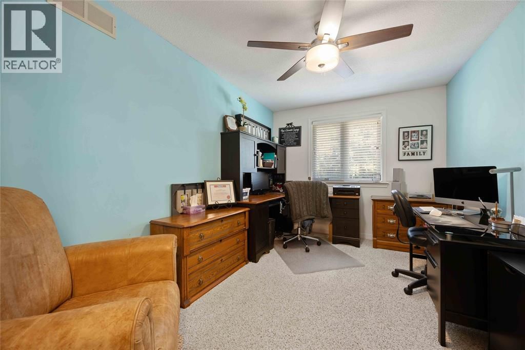 756 ST CLAIR PARKWAY Image 30