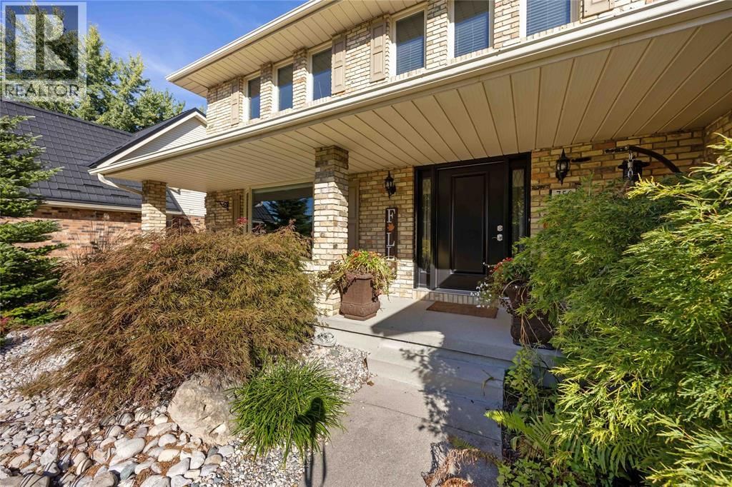 756 ST CLAIR PARKWAY Image 4