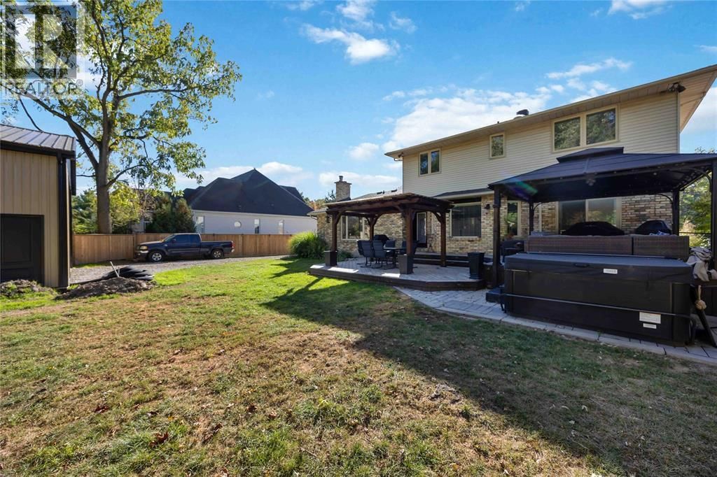 756 ST CLAIR PARKWAY Image 41