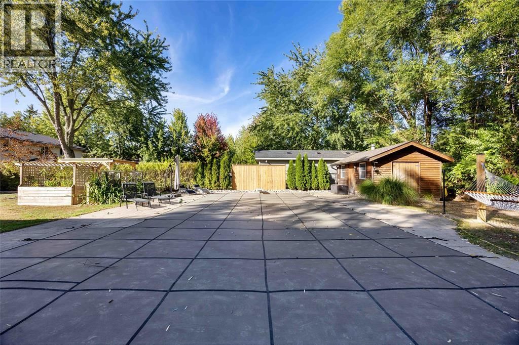 756 ST CLAIR PARKWAY Image 46